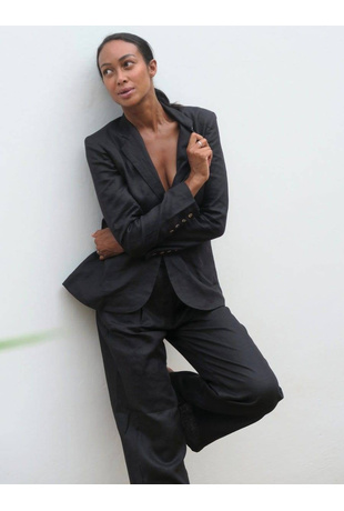 Oversized Linen Suit — MODEDAMOUR | Linen suits women, Linen clothes for  women classy, Linen suit