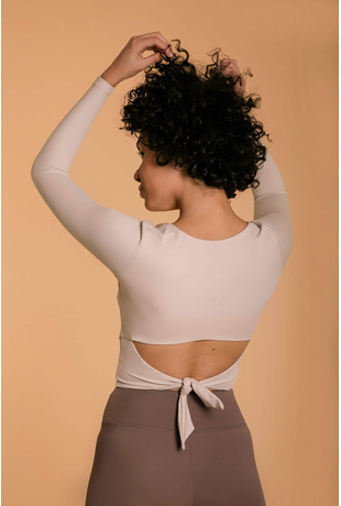 Long Sleeve Sports Crop Top With Open Back - Sand