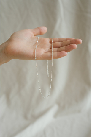Alba Mixed White Pearl And Gold Chain Necklace
